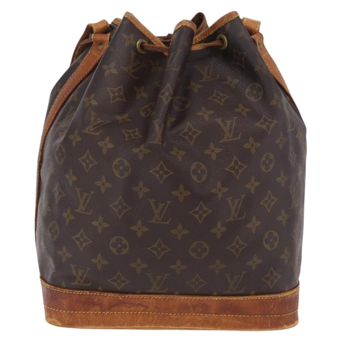 LOUIS VUITTON Monogram Petit Noe Shoulder Bag M42226 LV Auth fm5473