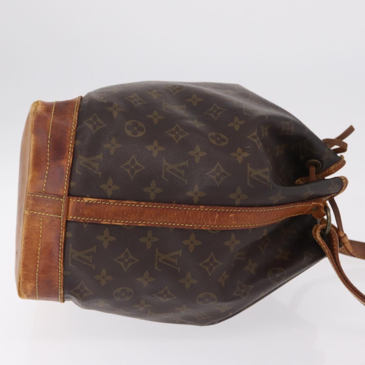 LOUIS VUITTON Monogram Petit Noe Shoulder Bag M42226 LV Auth fm5473
