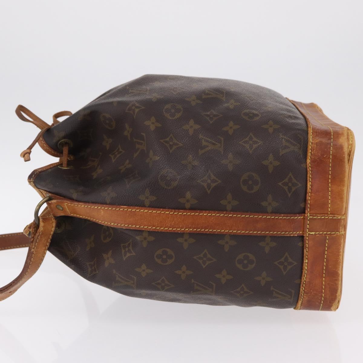 LOUIS VUITTON Monogram Petit Noe Shoulder Bag M42226 LV Auth fm5473