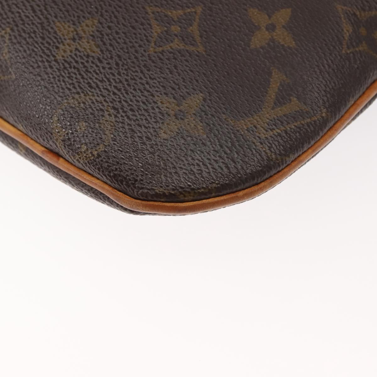 LOUIS VUITTON Monogram Pochette Bosphore Shoulder Bag M40044 LV Auth gh1019