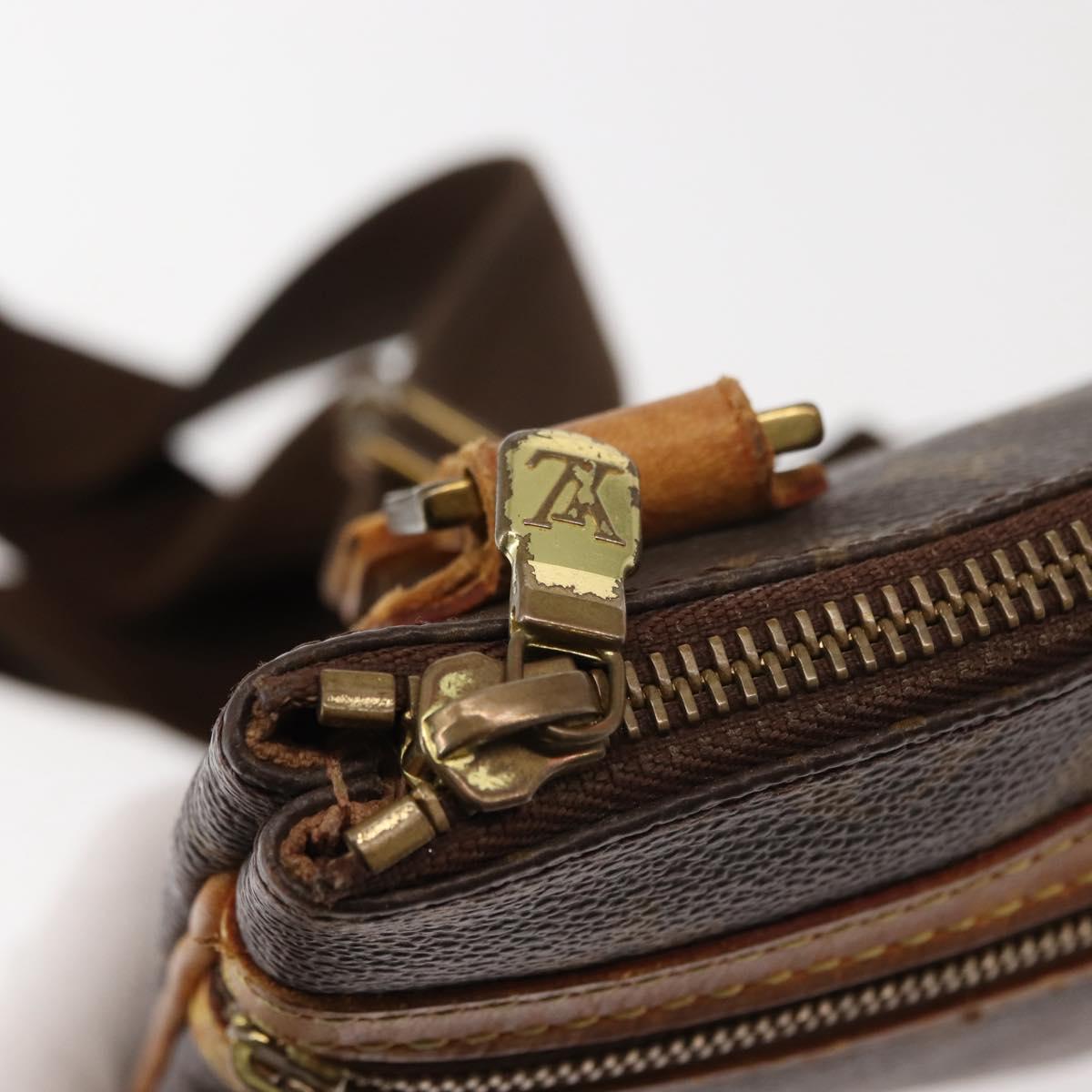 LOUIS VUITTON Monogram Pochette Bosphore Shoulder Bag M40044 LV Auth gh1019