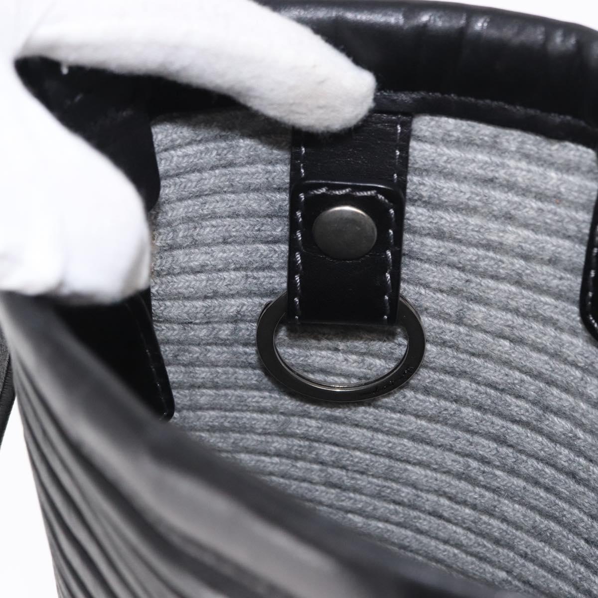 Salvatore Ferragamo Gancini Shoulder Bag Leather Black Silver Auth gh1244