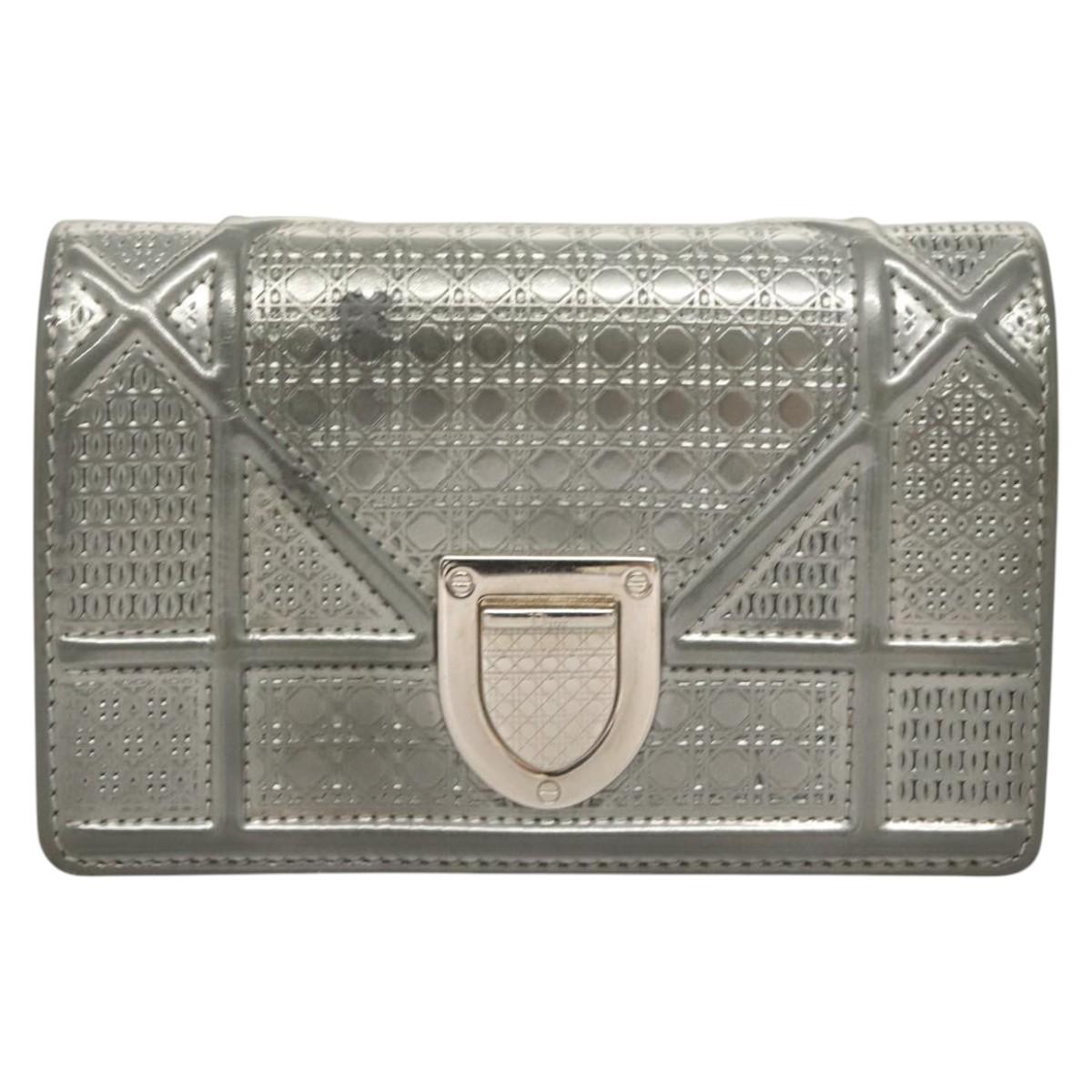 Christian Dior Chain Diomara Shoulder Bag Enamel Silver Auth gh136