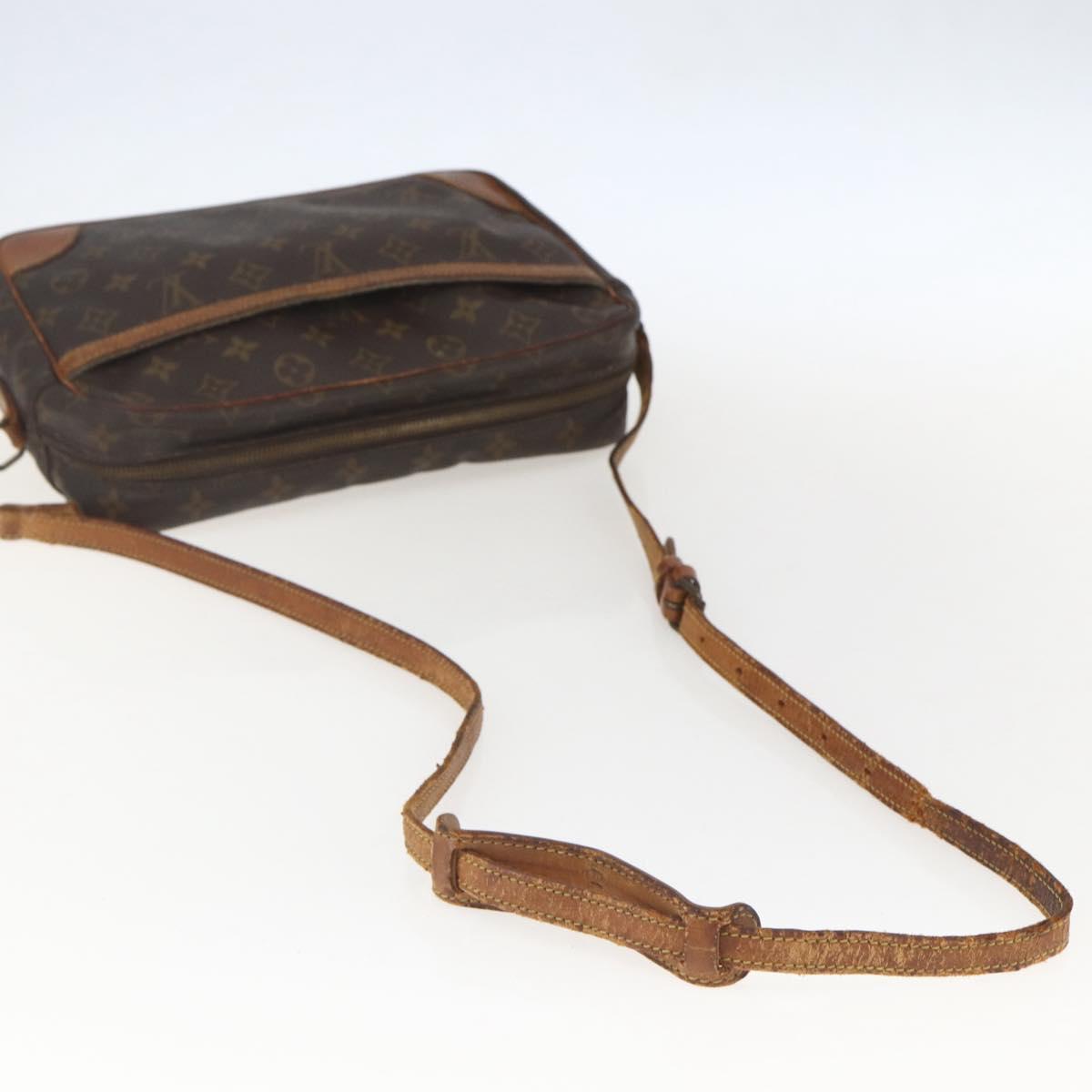 LOUIS VUITTON Monogram Trocadero 30 Shoulder Bag M51272 LV Auth gh1585