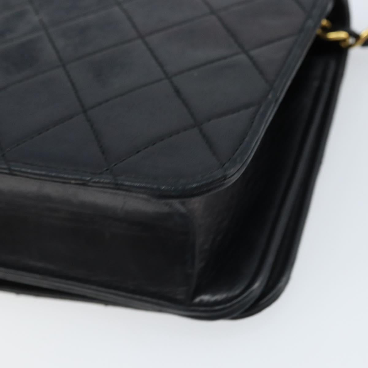 CHANEL Matelasse Chain Shoulder Bag Leather Black Gold CC Auth gh1758