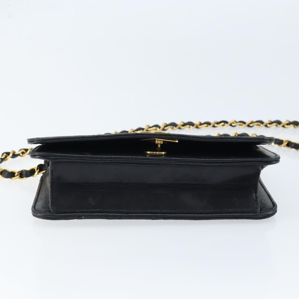 CHANEL Matelasse Chain Shoulder Bag Leather Black Gold CC Auth gh1758