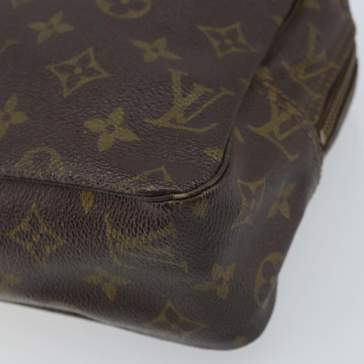 LOUIS VUITTON Monogram Trousse Toilette 28 Clutch Bag M47522 LV Auth gh1770