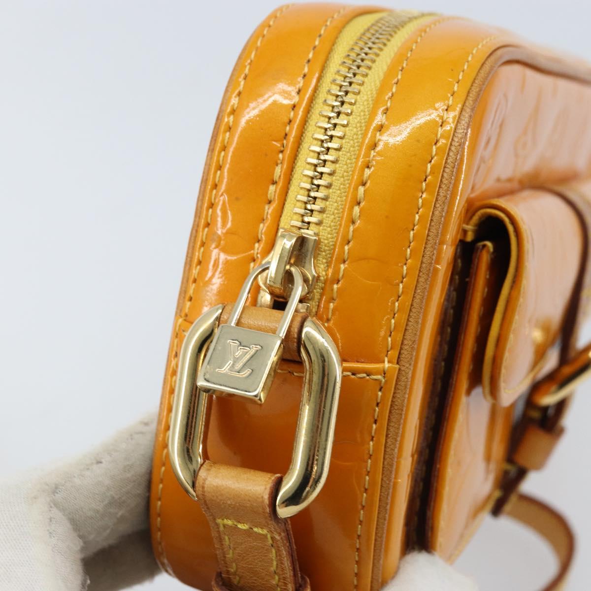 LOUIS VUITTON Monogram Vernis Christy MM Shoulder Bag Jaune M91108 Auth gh1865