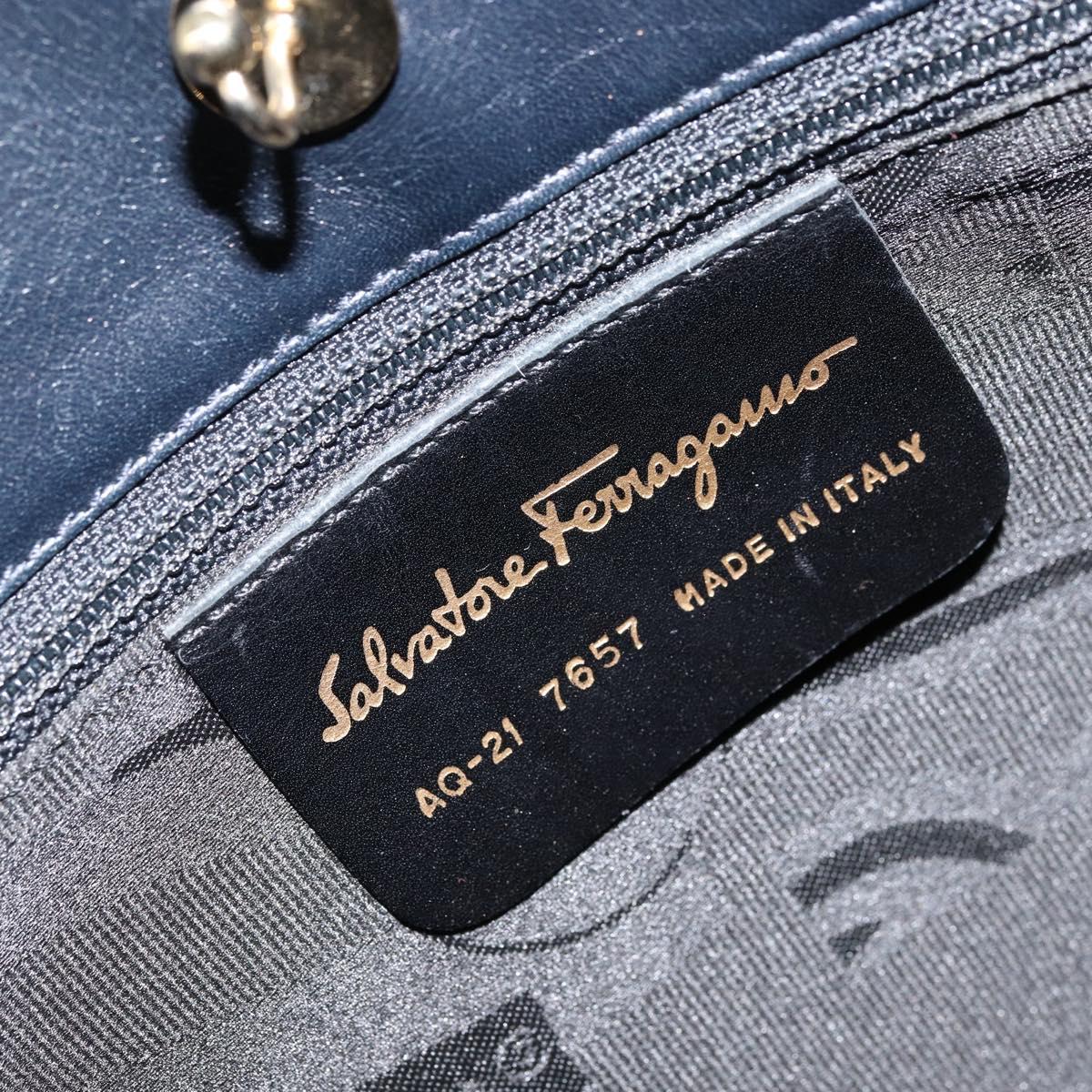 Salvatore Ferragamo Gancini Shoulder Bag Leather Navy Gold Auth gh1923