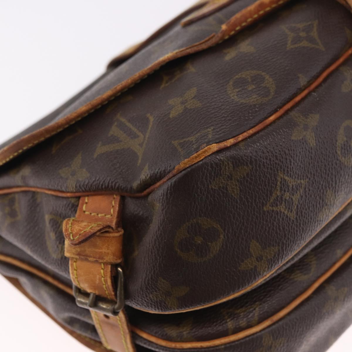 LOUIS VUITTON Monogram Saumur 30 Shoulder Bag M42256 LV Auth gh2120