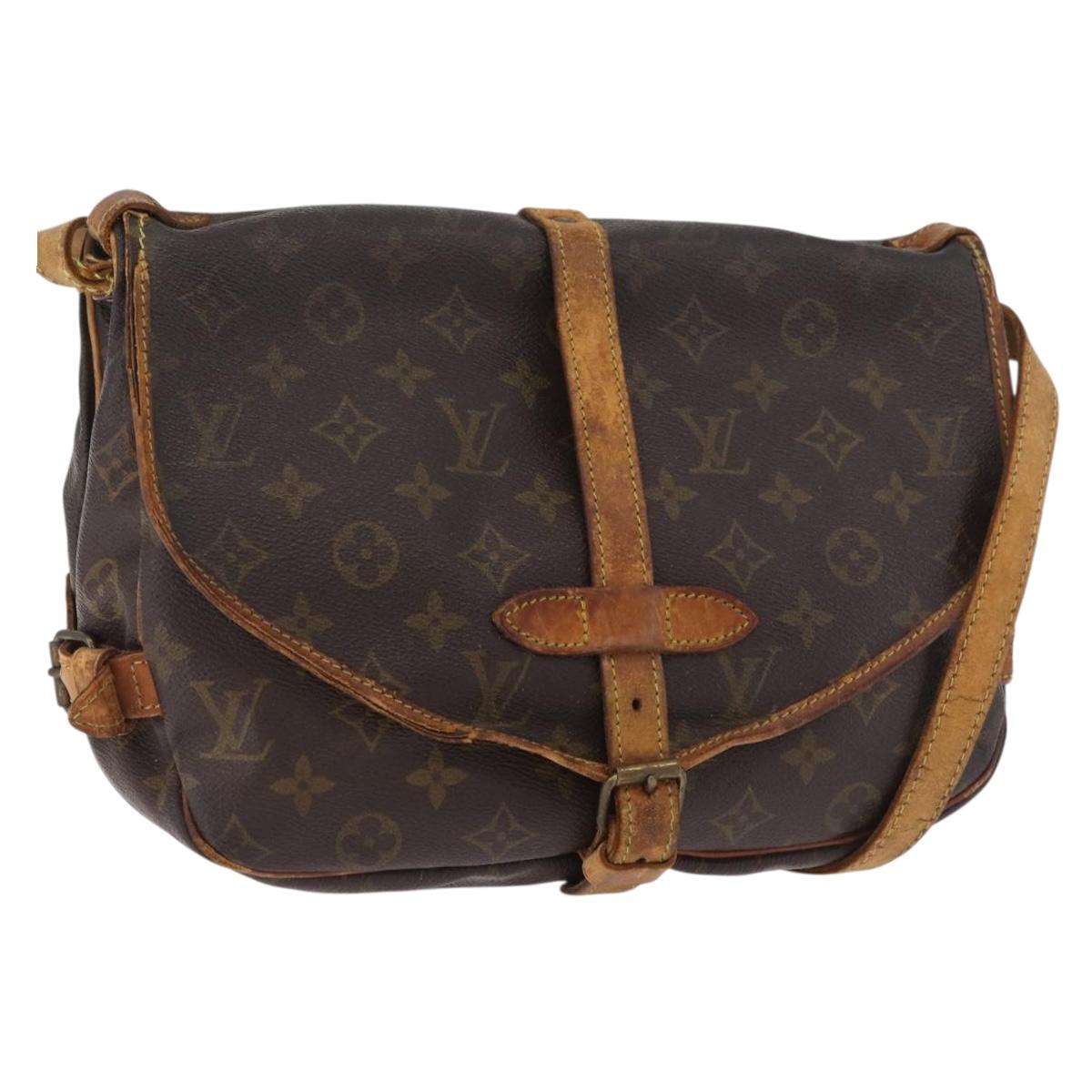 LOUIS VUITTON Monogram Saumur 30 Shoulder Bag M42256 LV Auth gh2120