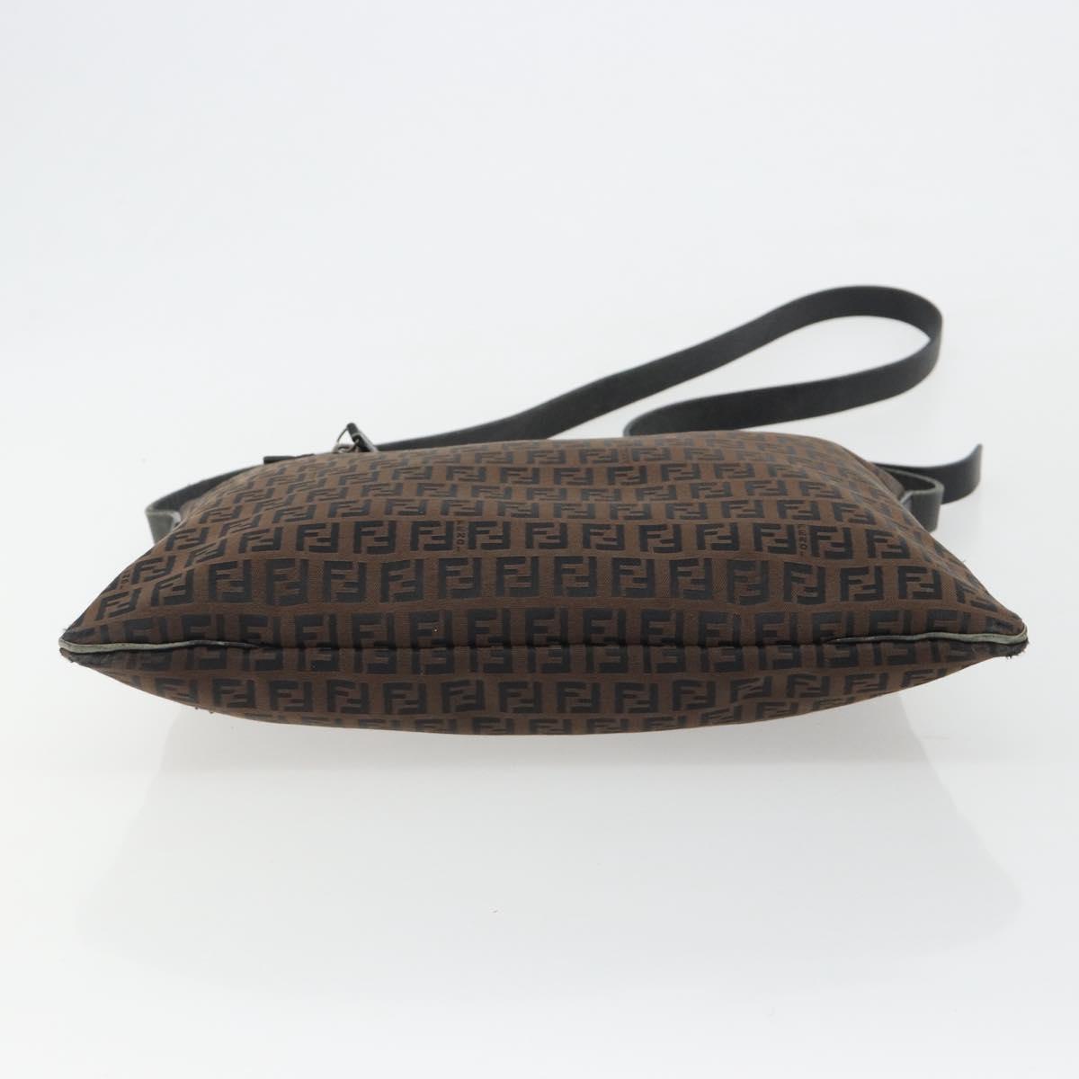 FENDI Zucchino Canvas Shoulder Bag Brown Auth gh2178