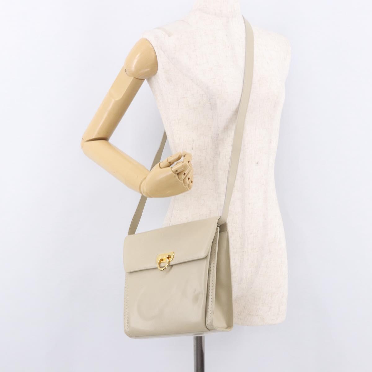 Salvatore Ferragamo Gancini Shoulder Bag Leather Ivory Gold Auth gh2195