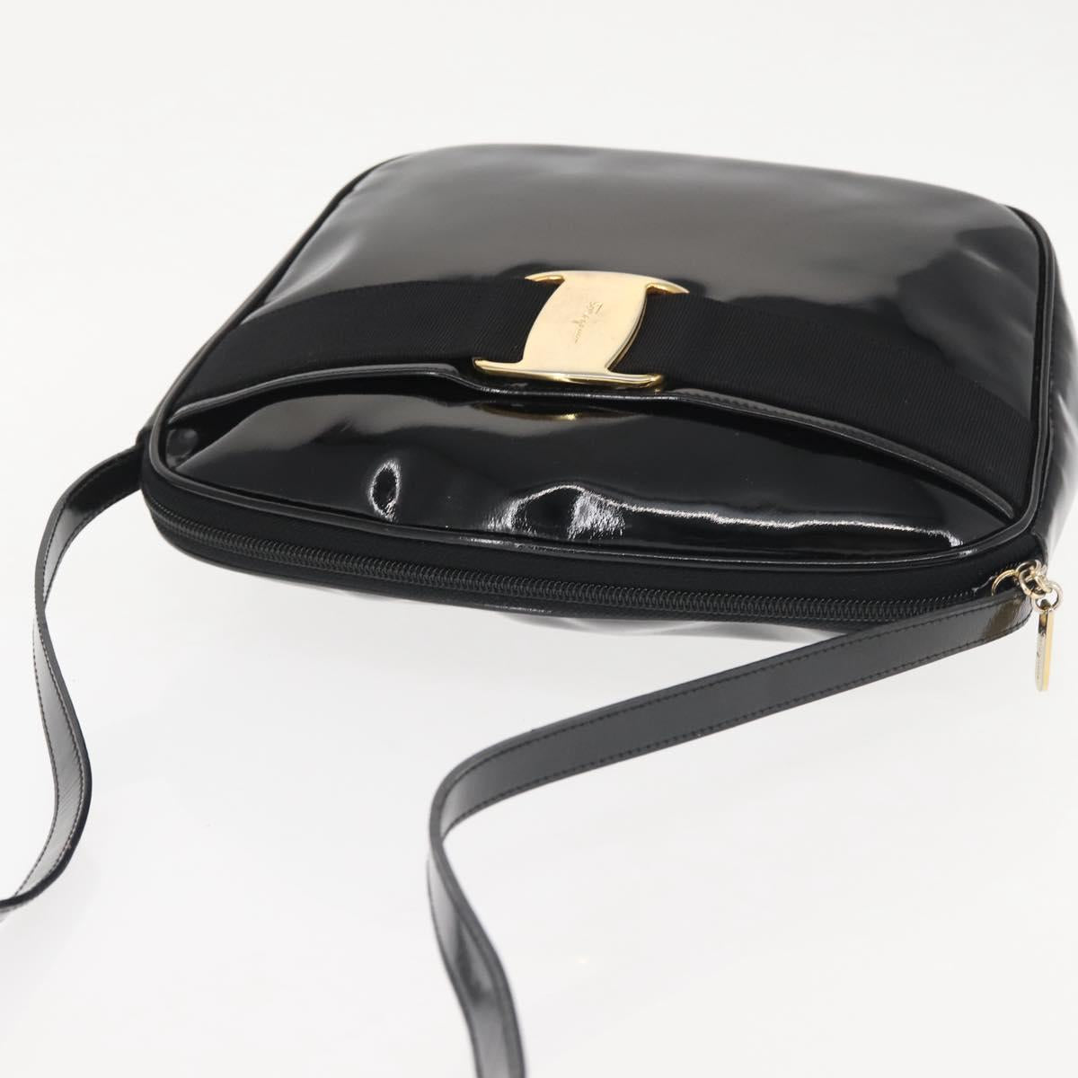 Salvatore Ferragamo Vala Shoulder Bag Enamel Black Gold Auth gh815