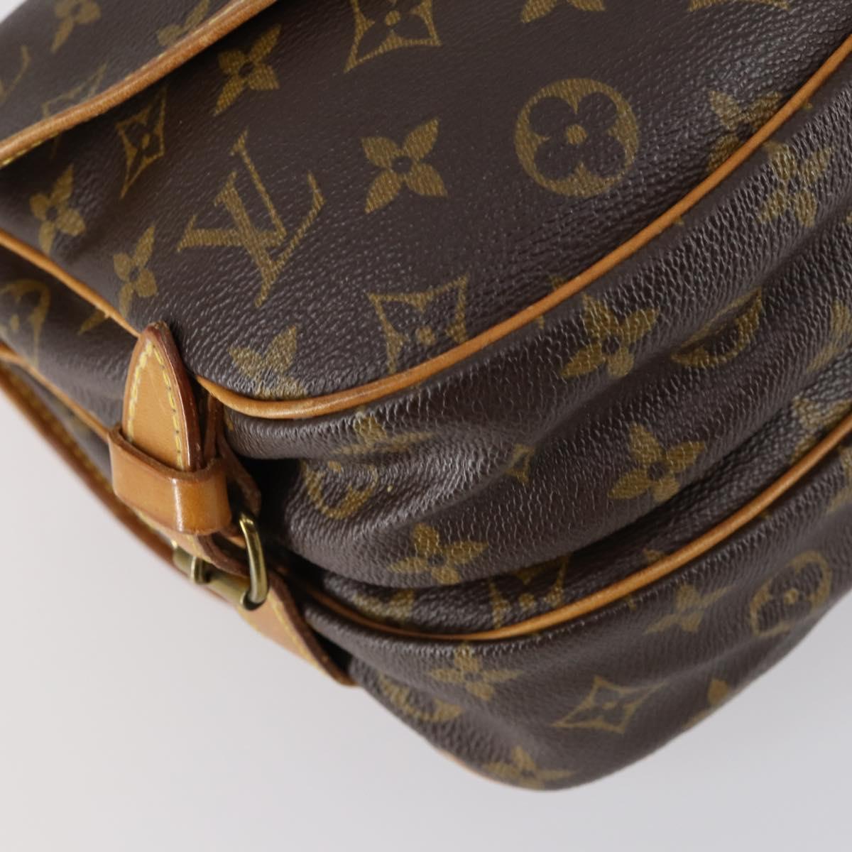 LOUIS VUITTON Monogram Saumur 30 Shoulder Bag M42256 LV Auth gh906