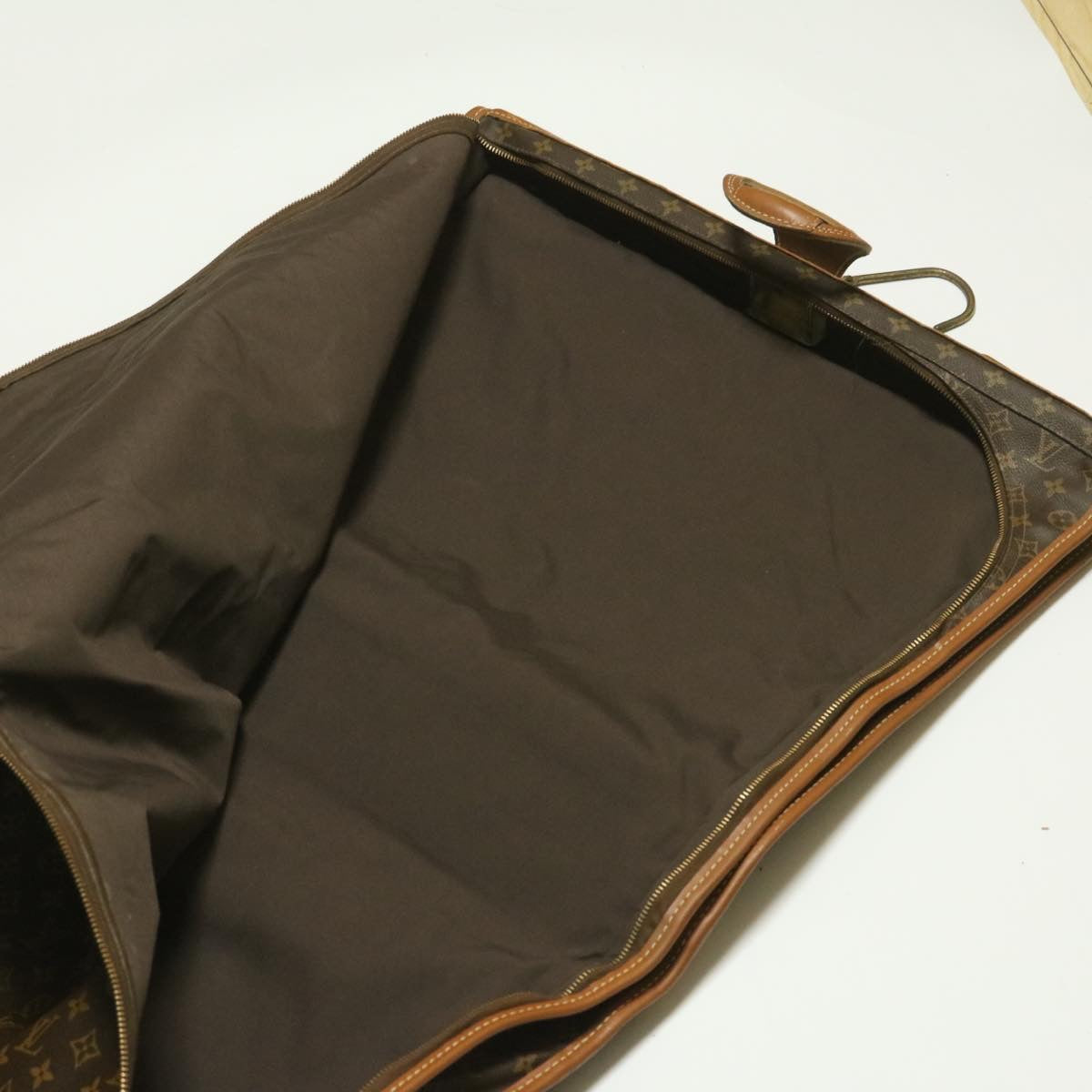 LOUIS VUITTON Monogram Garment Cover Portable Dome Vintage T23403 LV Auth am445g