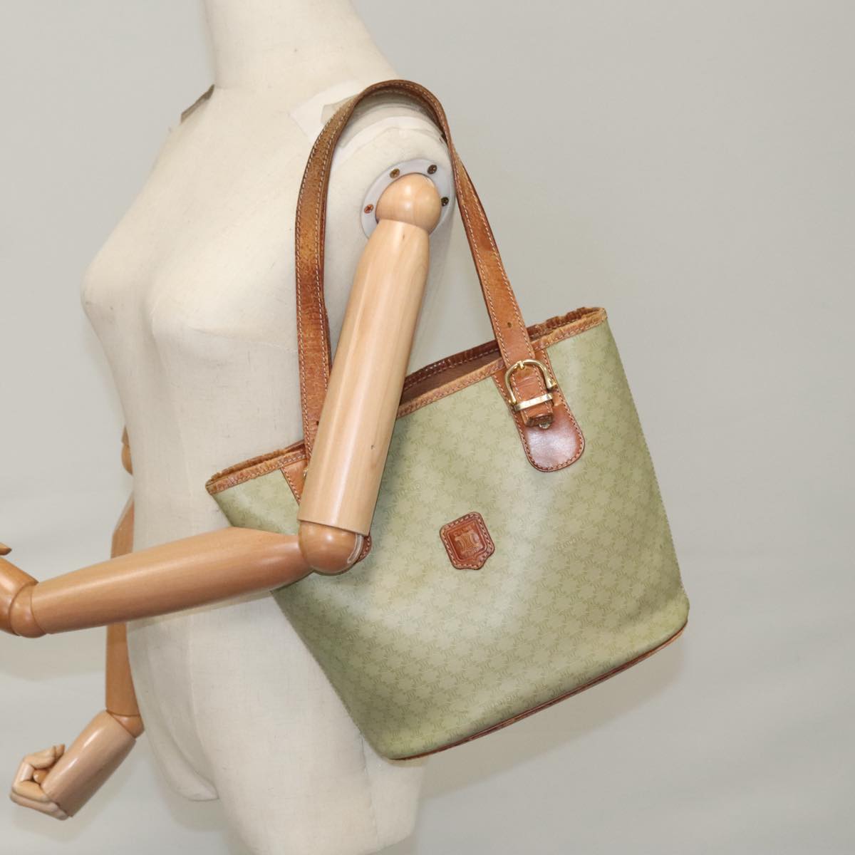 CELINE Macadam Canvas Tote Bag Beige Auth hk1872