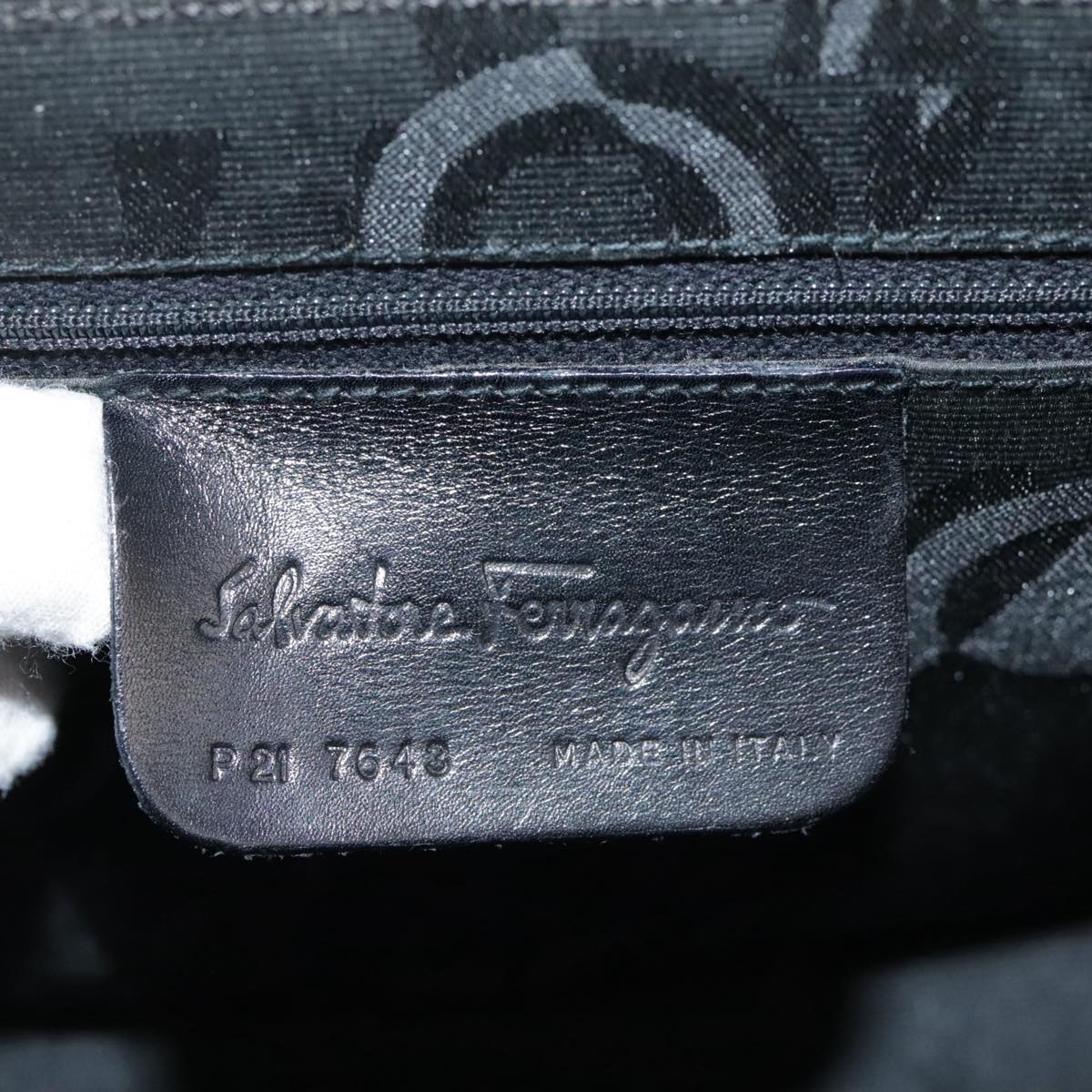 Salvatore Ferragamo Shoulder Bag Suede Black Auth hk1963