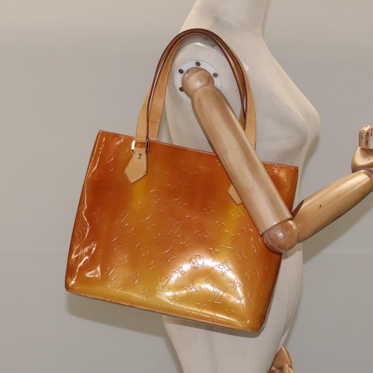 LOUIS VUITTON Monogram Vernis Houston Hand Bag Beige M91004 LV Auth hk1984