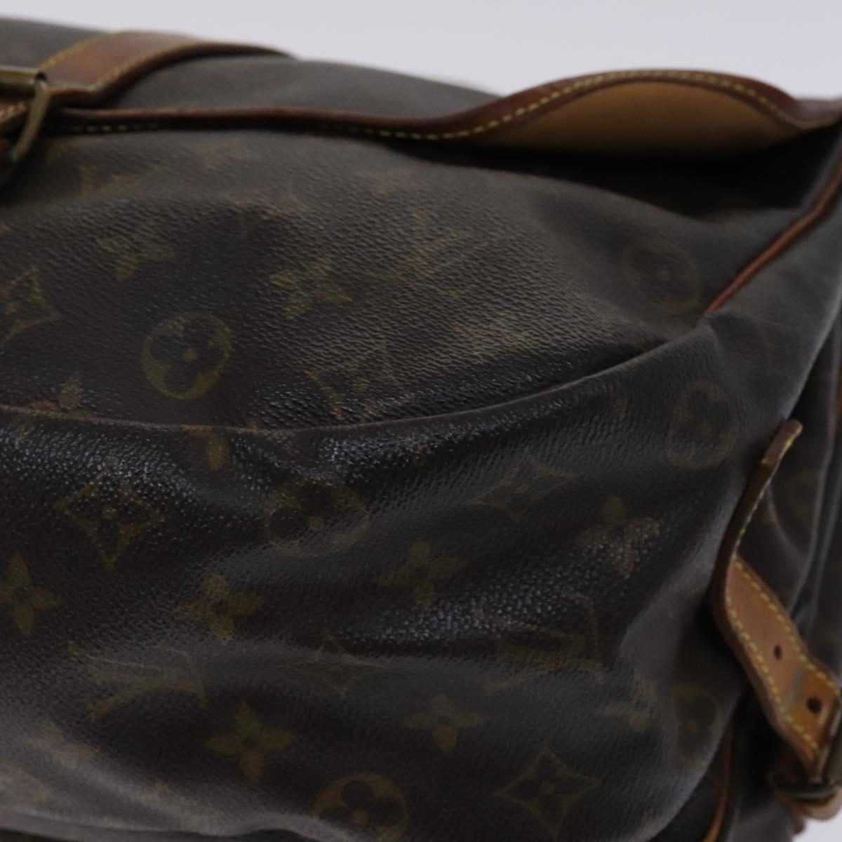 LOUIS VUITTON Monogram Saumur 35 Shoulder Bag M42254 LV Auth hk2284
