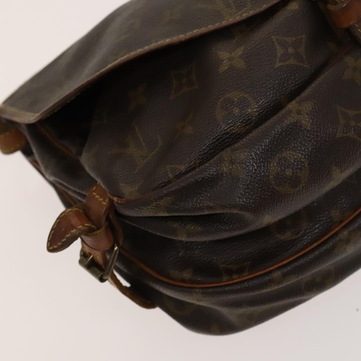 LOUIS VUITTON Monogram Saumur 30 Shoulder Bag M42256 LV Auth hk2574