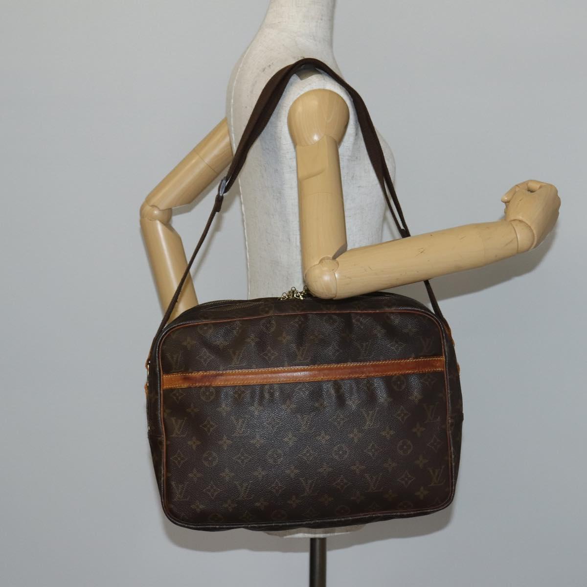 LOUIS VUITTON Monogram Reporter GM Shoulder Bag M45252 LV Auth hk3036