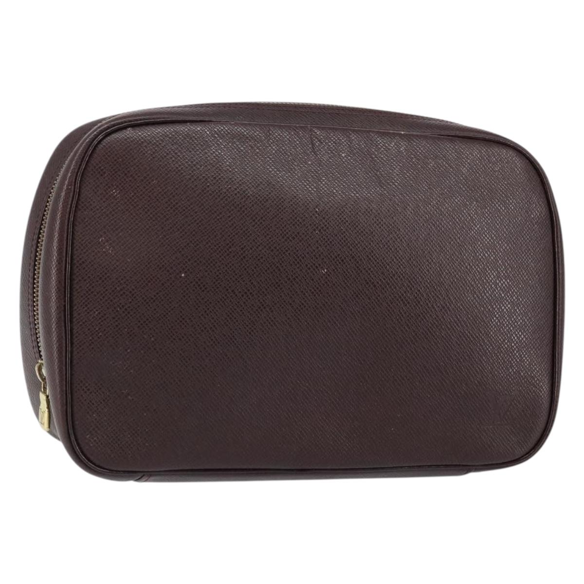 LOUIS VUITTON Taiga Trousse Toilette GM Clutch Bag Acajou M30216 LV Auth hk3146