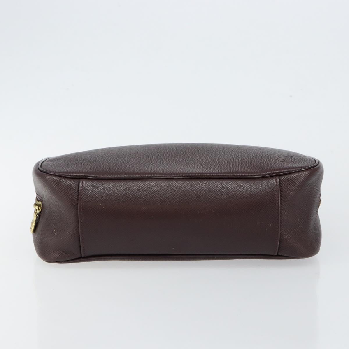 LOUIS VUITTON Taiga Trousse Toilette GM Clutch Bag Acajou M30216 LV Auth hk3146