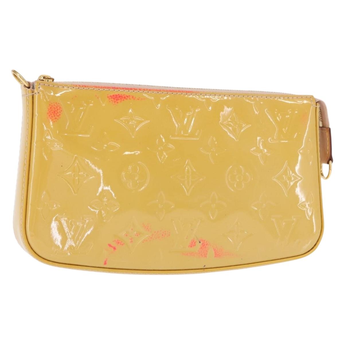LOUIS VUITTON Vernis Pochette Accessoires Pouch Beige M90072 LV Auth hk3245