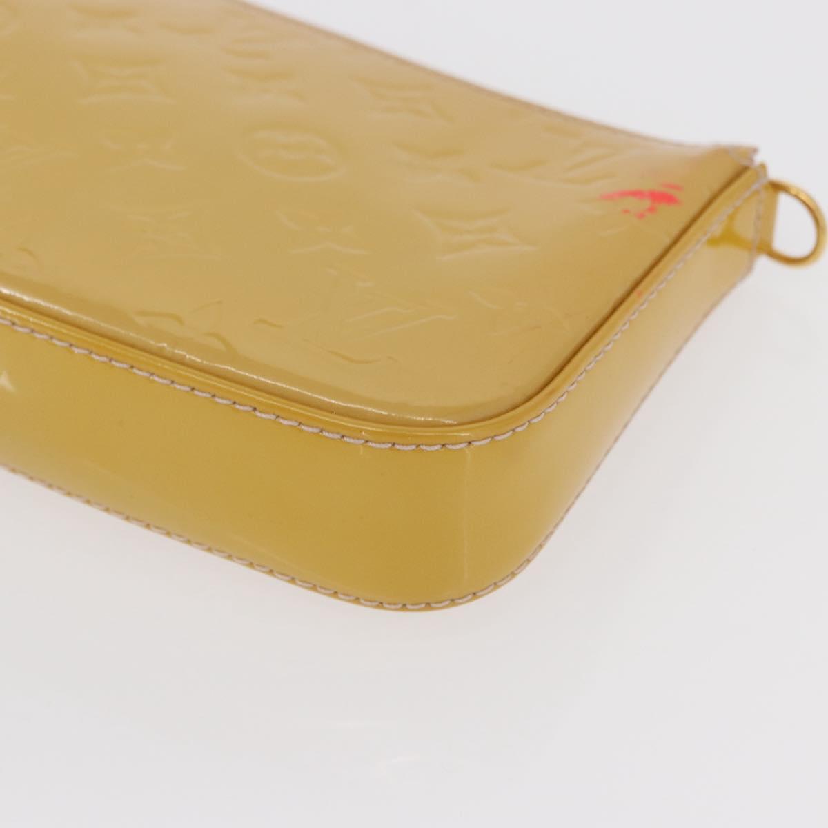 LOUIS VUITTON Vernis Pochette Accessoires Pouch Beige M90072 LV Auth hk3245
