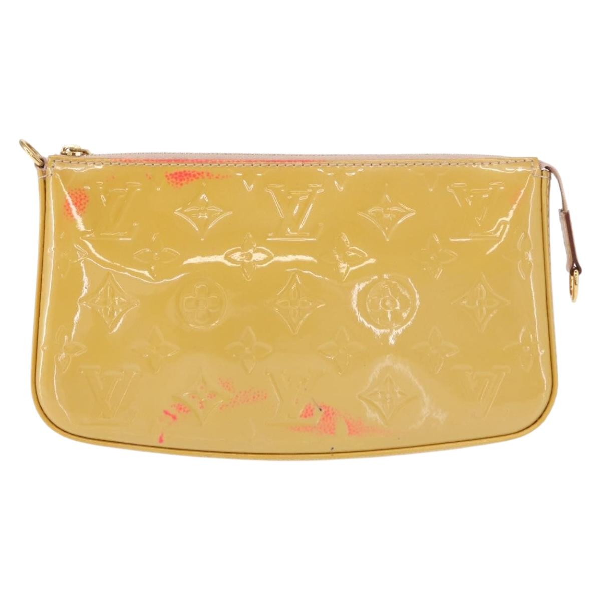 LOUIS VUITTON Vernis Pochette Accessoires Pouch Beige M90072 LV Auth hk3245