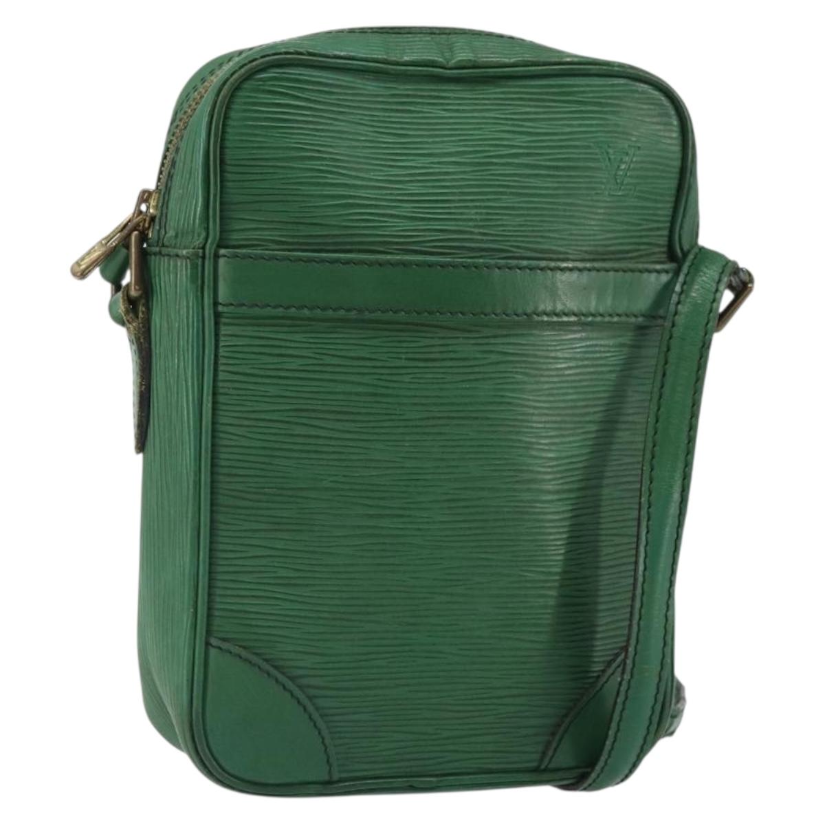 LOUIS VUITTON Epi Danube Shoulder Bag Green M45634 LV Auth hk3268