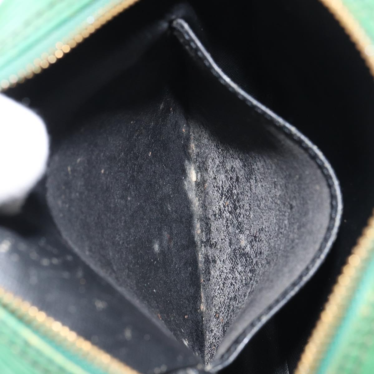 LOUIS VUITTON Epi Danube Shoulder Bag Green M45634 LV Auth hk3268