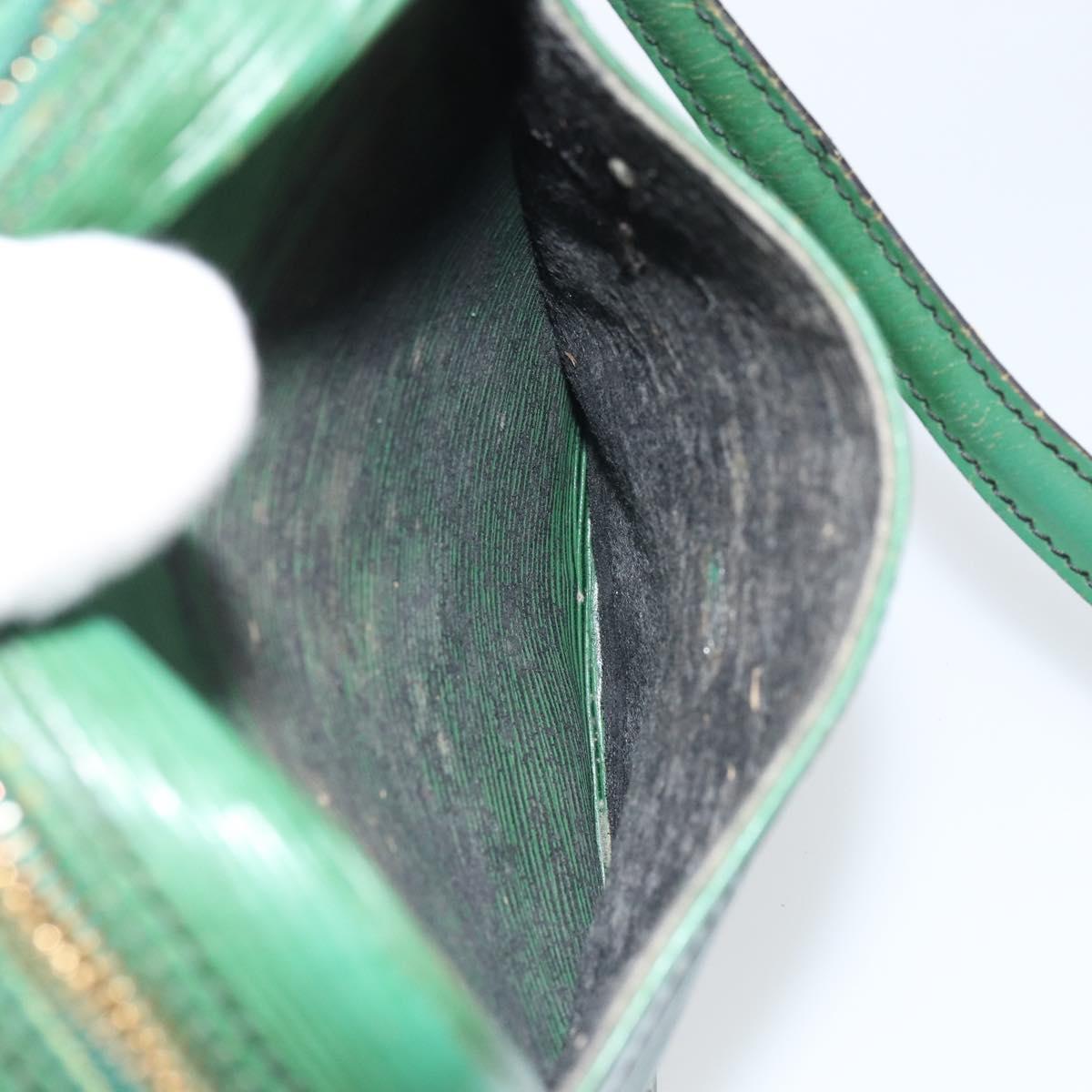 LOUIS VUITTON Epi Danube Shoulder Bag Green M45634 LV Auth hk3268