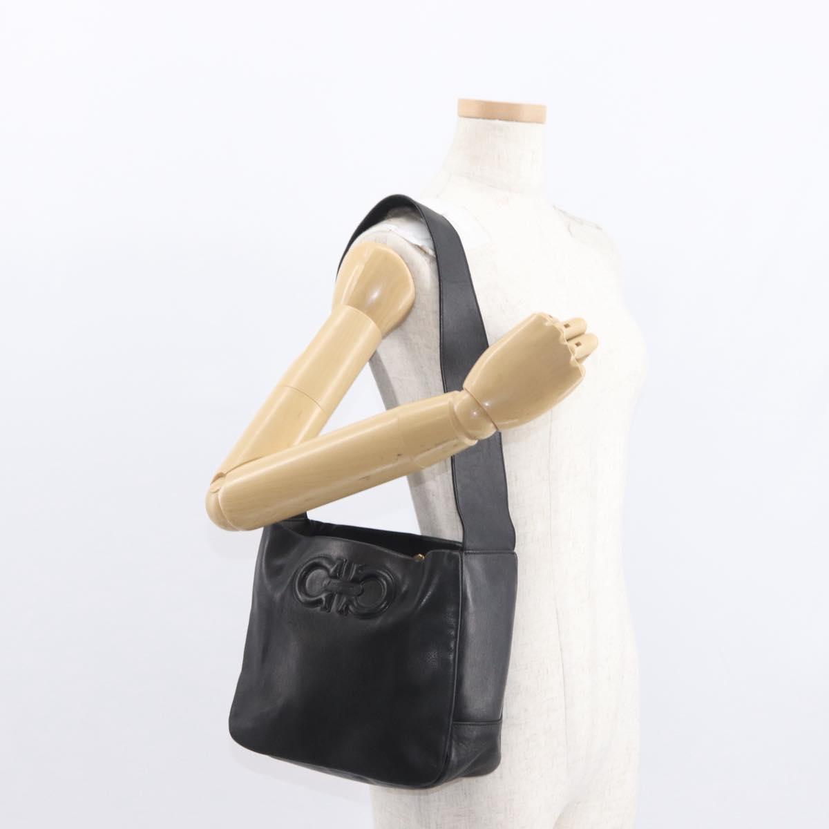 Salvatore Ferragamo Gancini Shoulder Bag Leather Black Gold Auth hk3306
