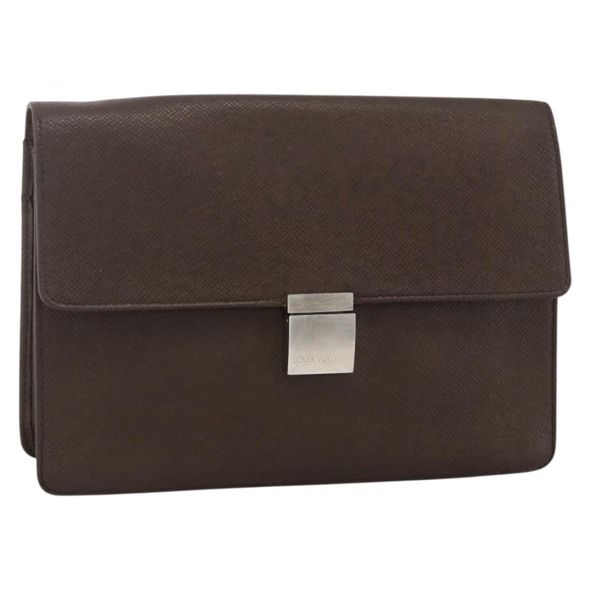 LOUIS VUITTON Taiga Selenga Clutch Bag Grizzly M30788 LV Auth hk3660