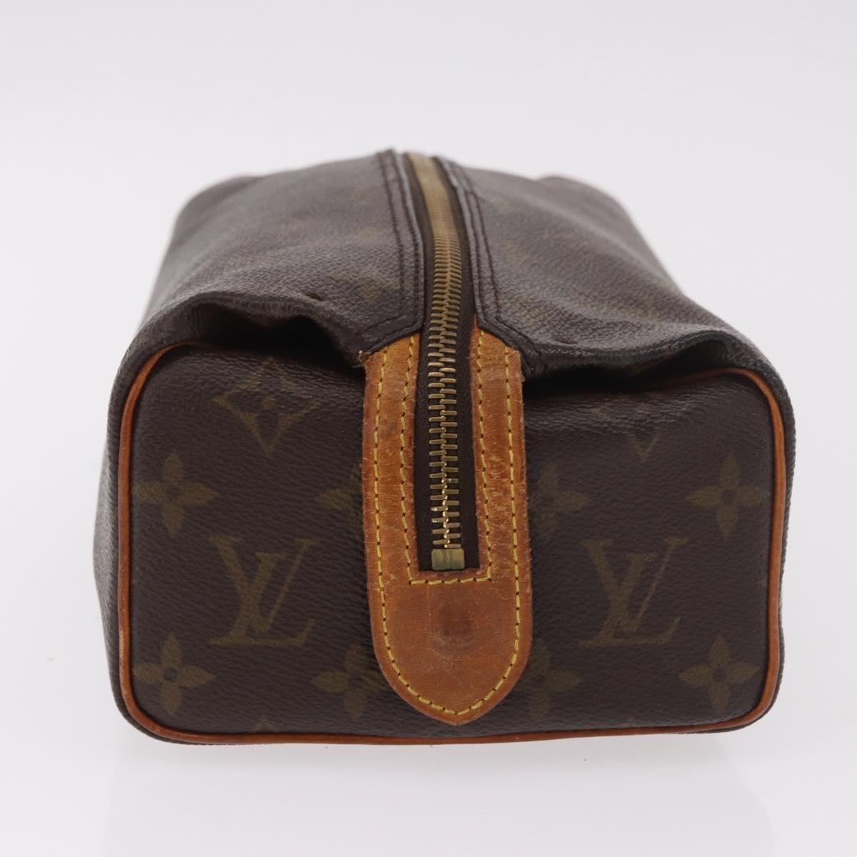 LOUIS VUITTON Monogram Trousse Patte Pression Cosmetic Pouch M47636 Auth hk3913