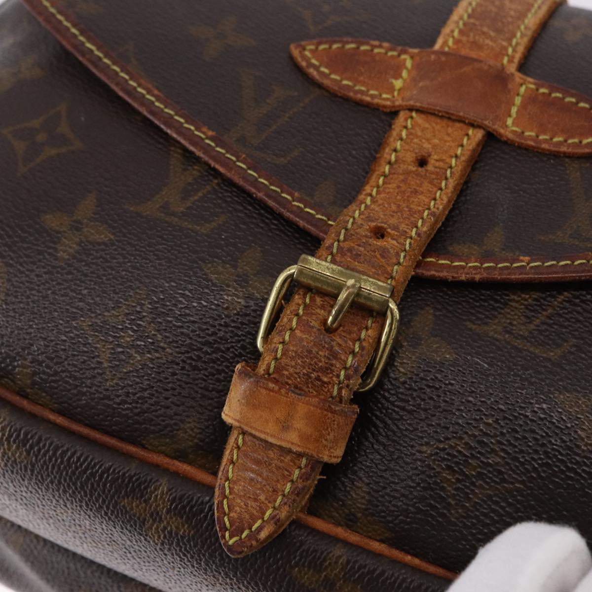LOUIS VUITTON Monogram Saumur 30 Shoulder Bag M42256 LV Auth hk3976