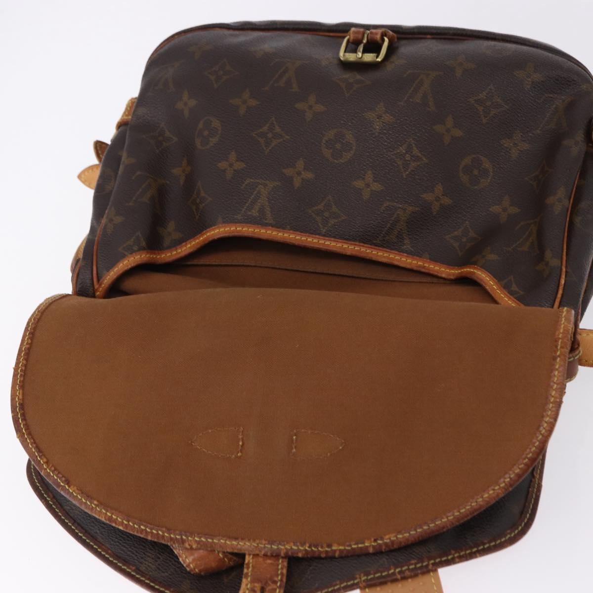 LOUIS VUITTON Monogram Saumur 30 Shoulder Bag M42256 LV Auth hk3976
