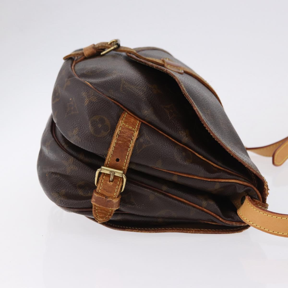 LOUIS VUITTON Monogram Saumur 30 Shoulder Bag M42256 LV Auth hk3976