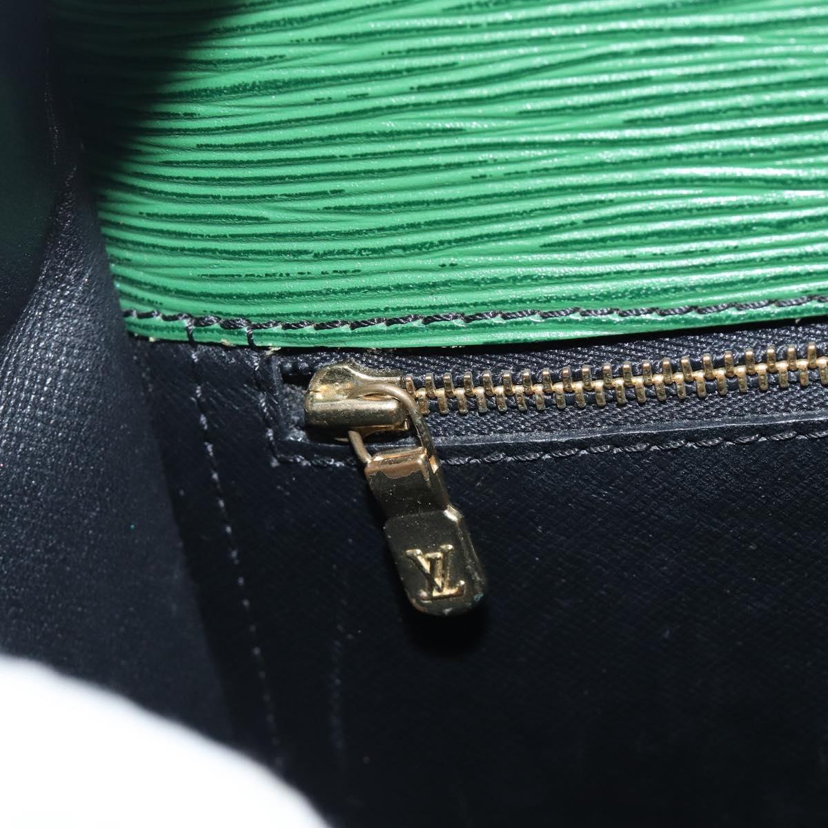 LOUIS VUITTON Epi Saint Cloud GM Shoulder Bag Green M52194 LV Auth hk4028