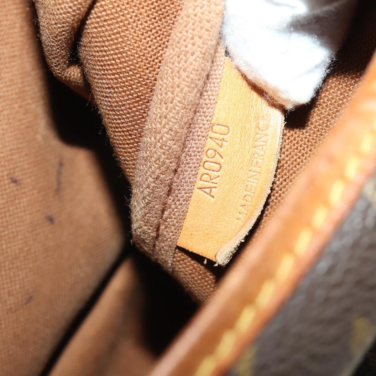 LOUIS VUITTON Monogram Saumur 35 Shoulder Bag M42254 LV Auth hk4113