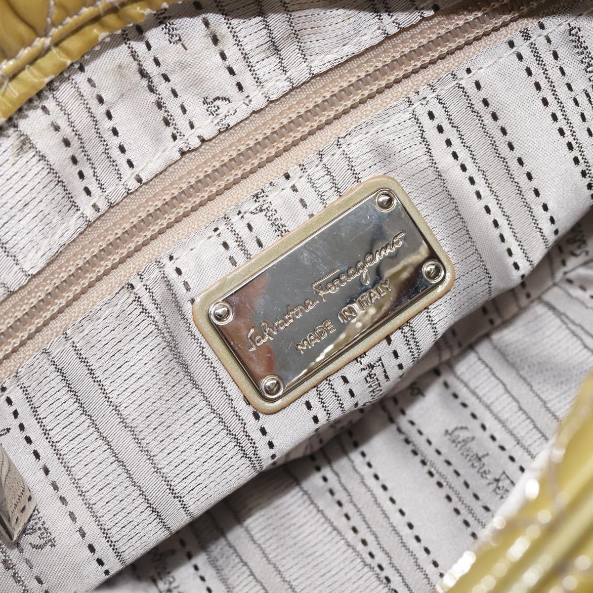 Salvatore Ferragamo Vala Shoulder Bag Patent leather Green Silver Auth hk4146