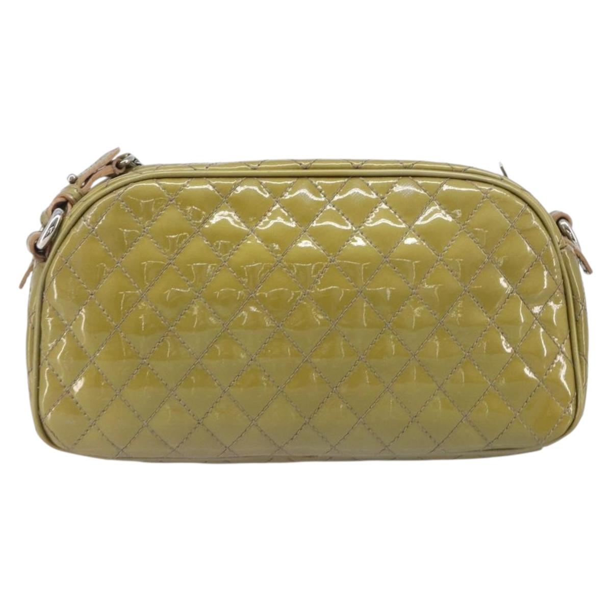 Salvatore Ferragamo Vala Shoulder Bag Patent leather Green Silver Auth hk4146
