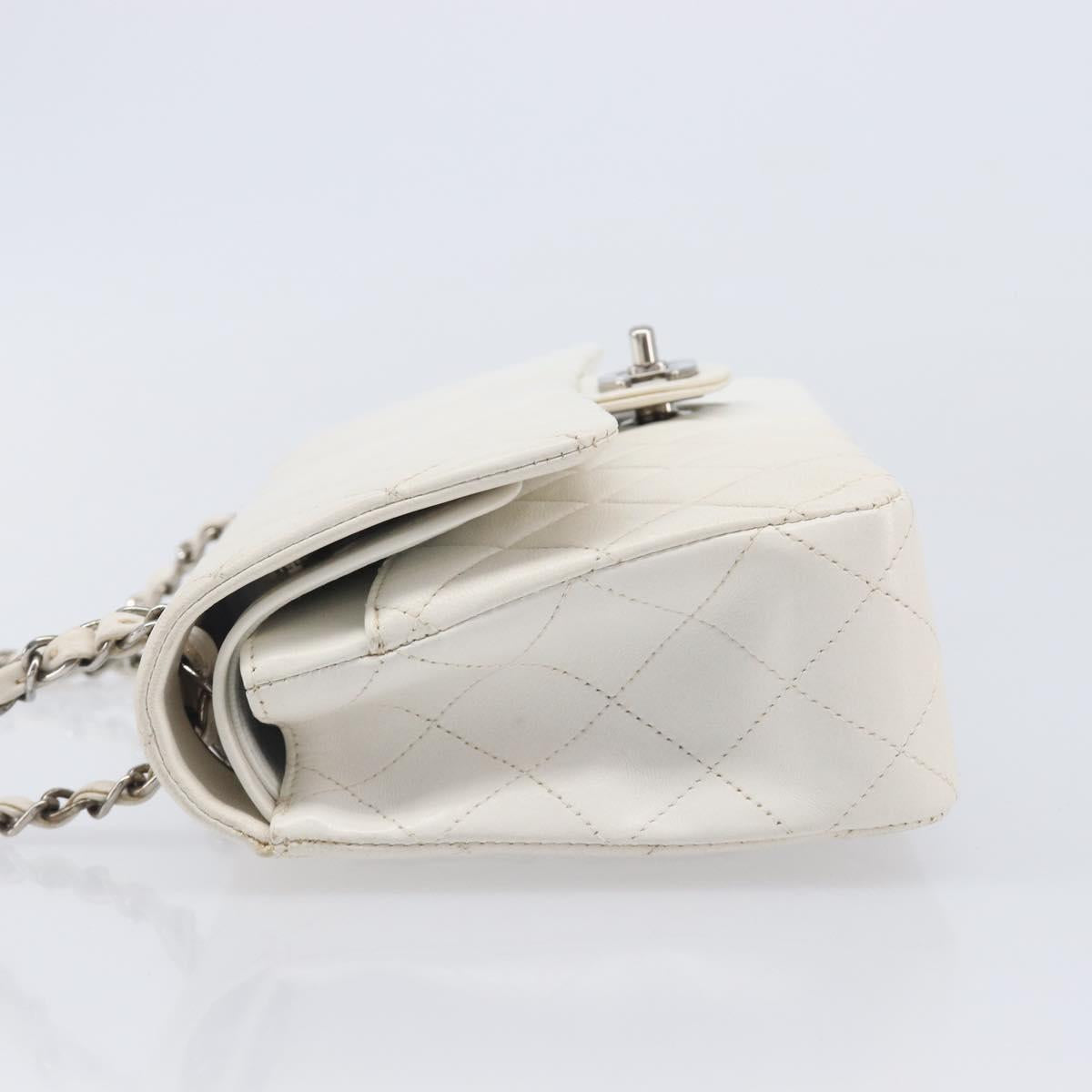 CHANEL Matelasse Double Flap Chain Bag Lamb Skin White Silver CC Auth hk4154V