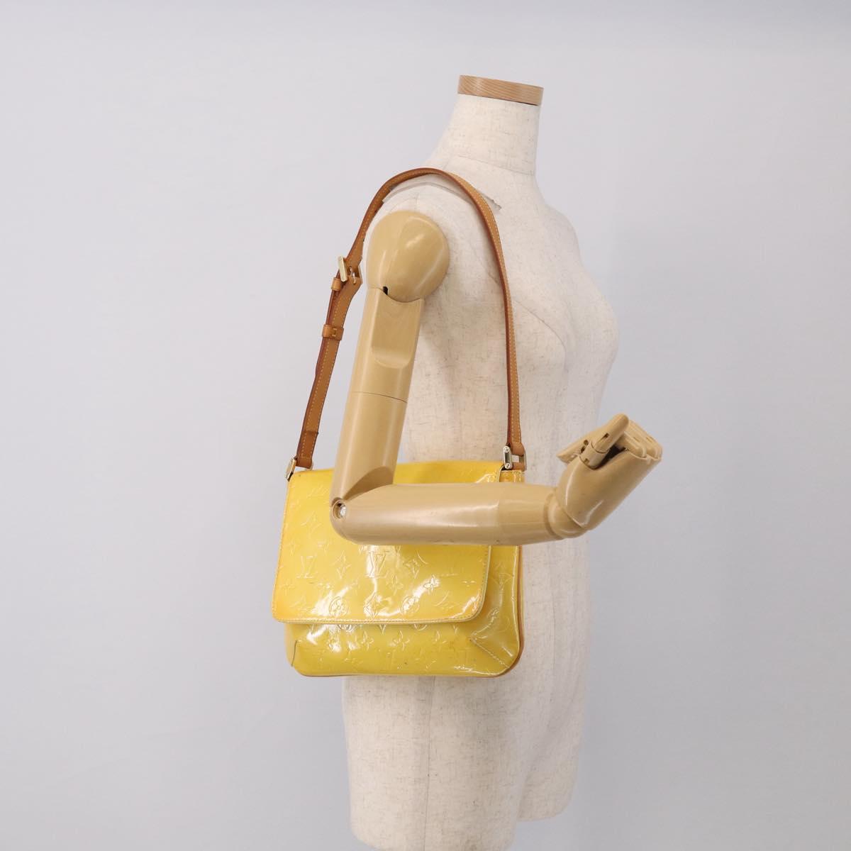 LOUIS VUITTON Vernis Thompson Street Bag Lime Yellow M91071 LV Auth hk4251