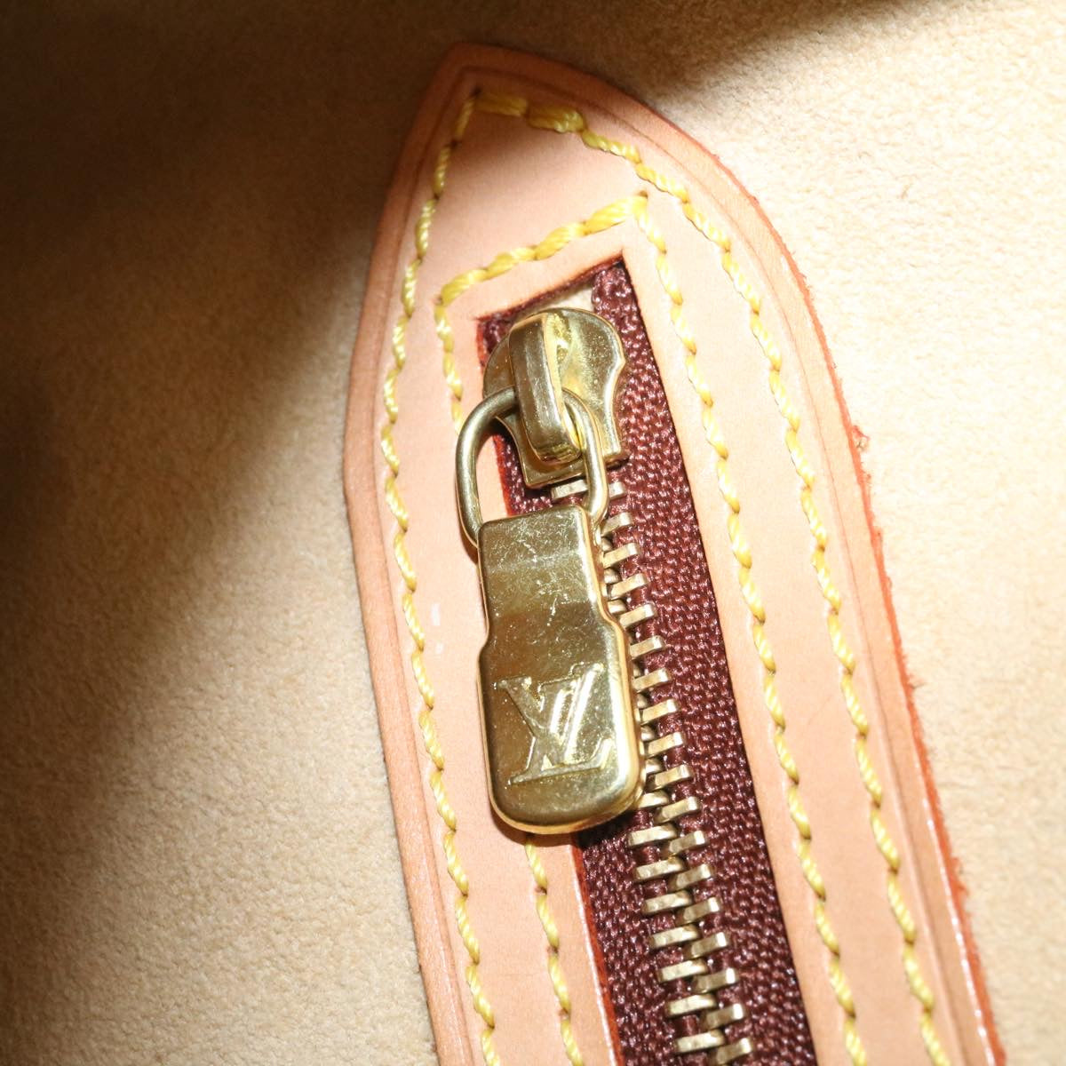 LOUIS VUITTON Nomad Bucket PM Shoulder Bag Beige M85001 LV Auth hs790
