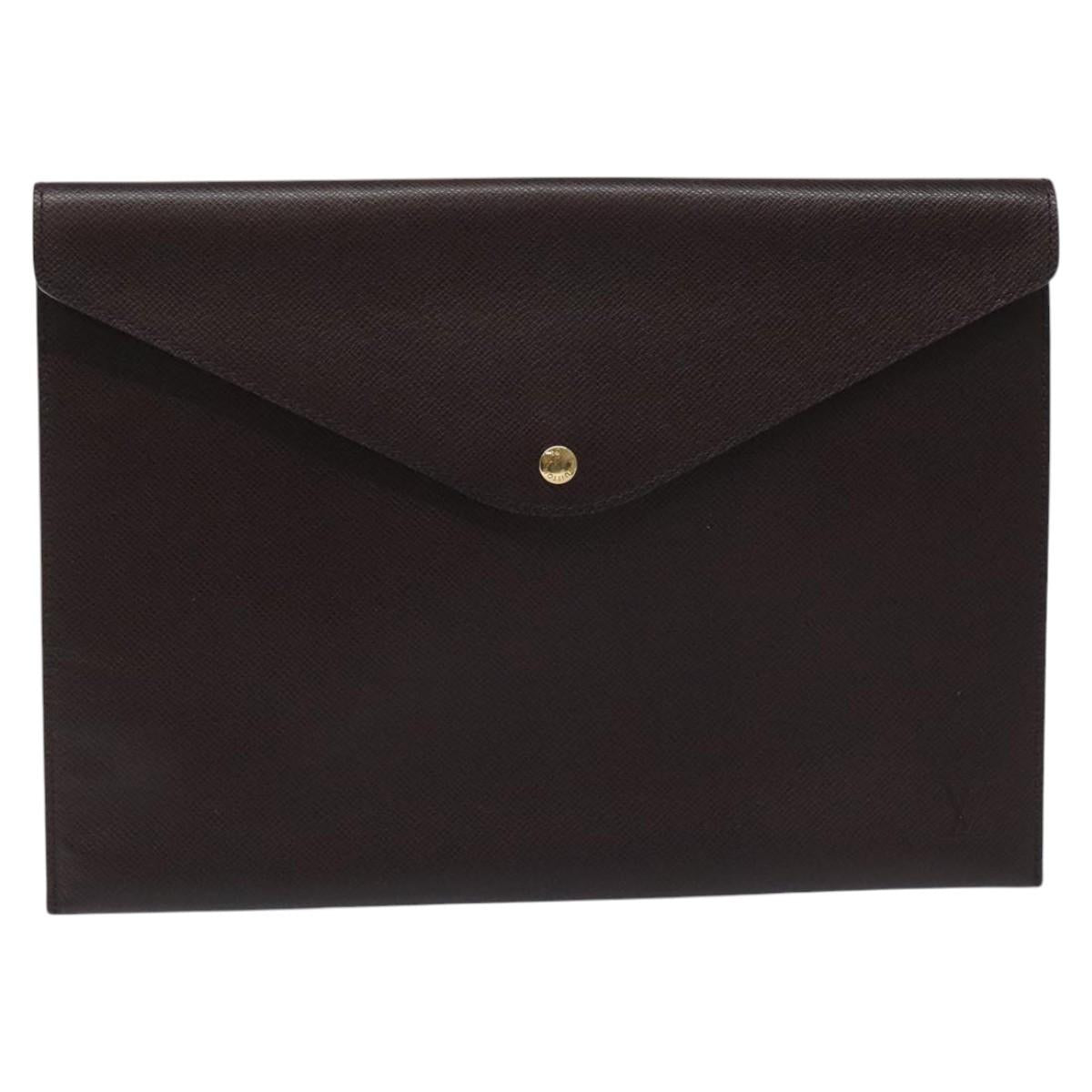 LOUIS VUITTON Taiga Document Case Clutch Bag Acajou M99087 LV Auth JB083