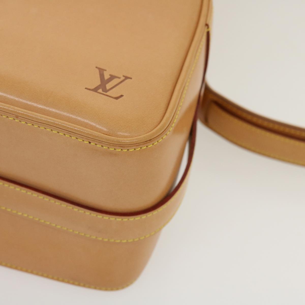 LOUIS VUITTON Nomad Leather Reporter PM Shoulder Bag SPO Beige LV Auth ai626SAV