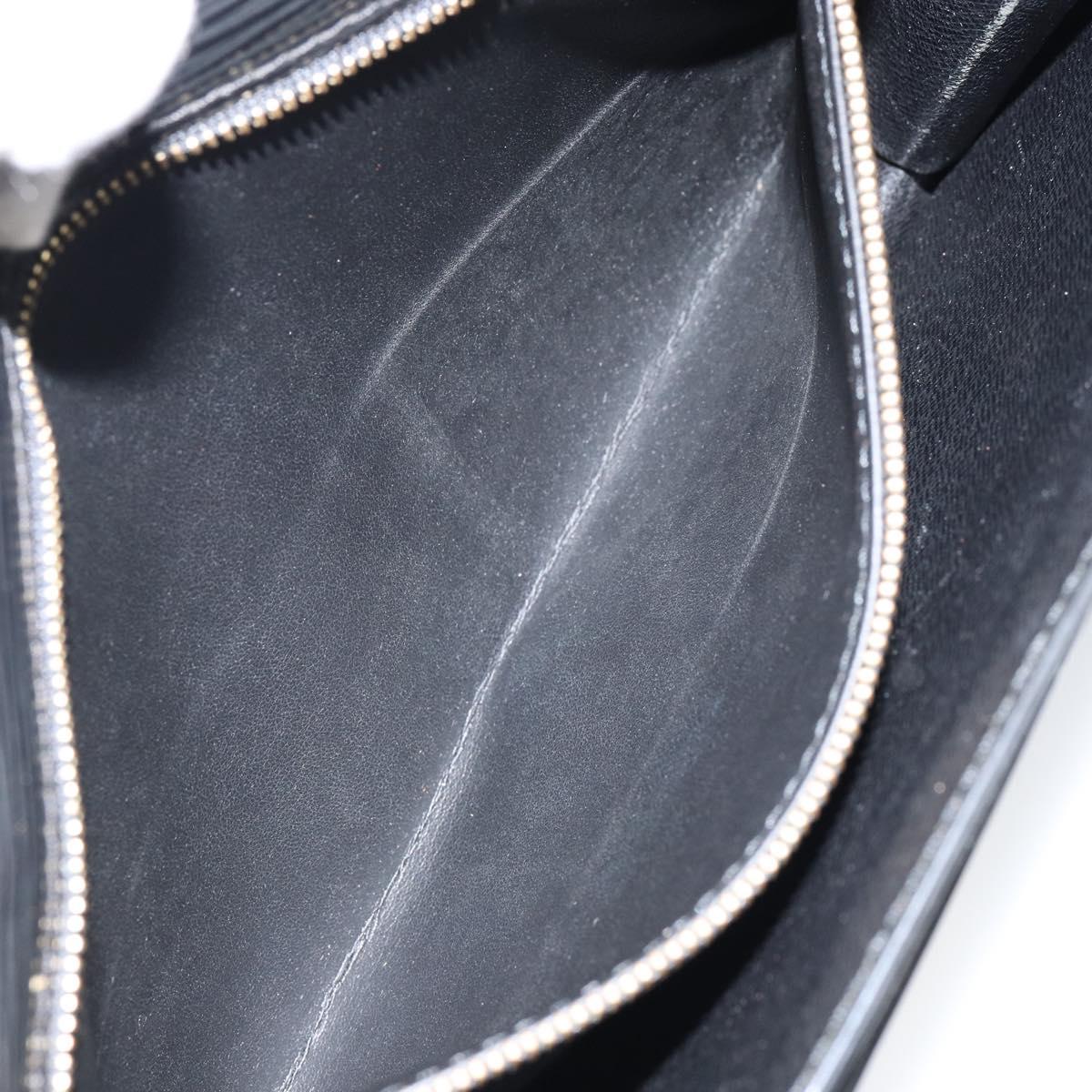 LOUIS VUITTON Epi Serie Dragonne Clutch Bag Black Noir M52612 LV Auth ka077